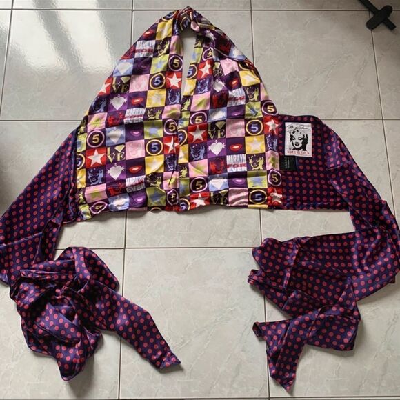 Marilyn Monroe sleeveless 100% silk top - Picture 8 of 9